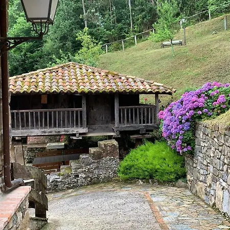 La Quinta De Puelles Σαλέ Ambas (Asturias)