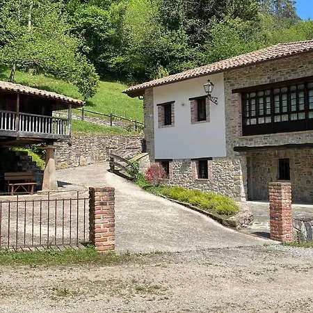 La Quinta De Puelles * Ambas (Asturias)